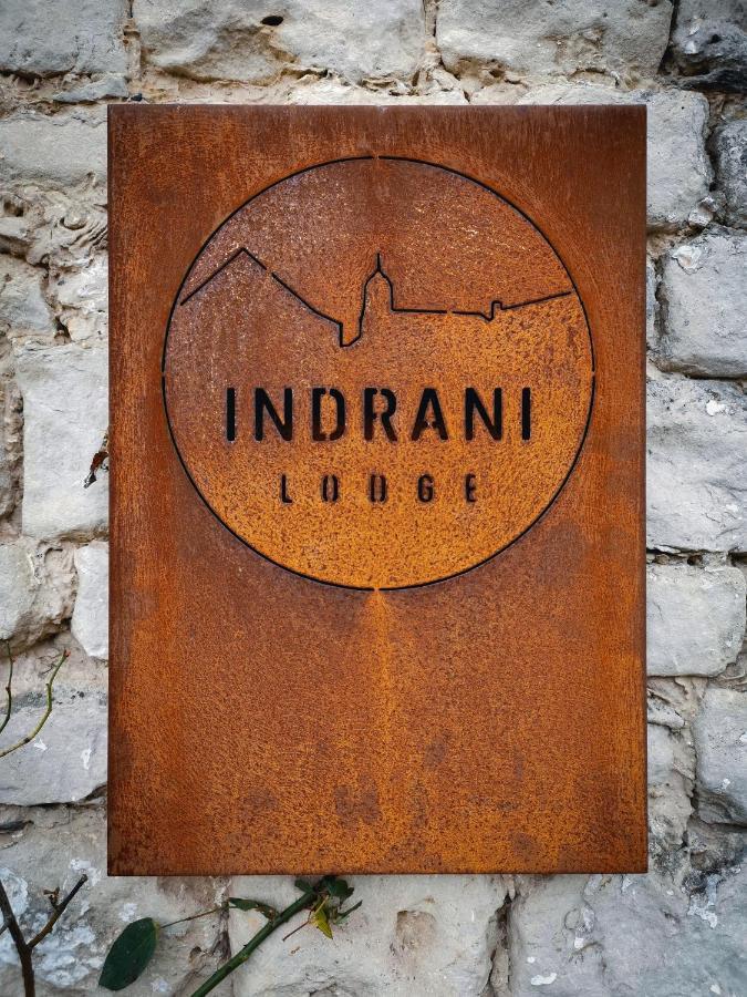 Loupoigne Indrani Lodge מראה חיצוני תמונה